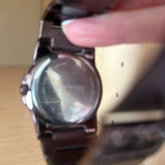 Kenneth Cole reaction unisex watch. - Picture 4 of 4